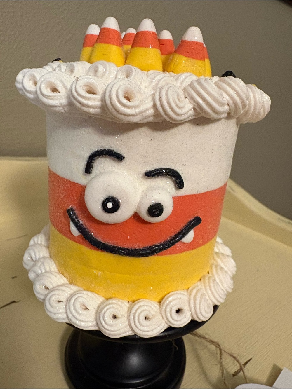 Candy Corn Lane Cake NWT 6” - Picture 8 of 8